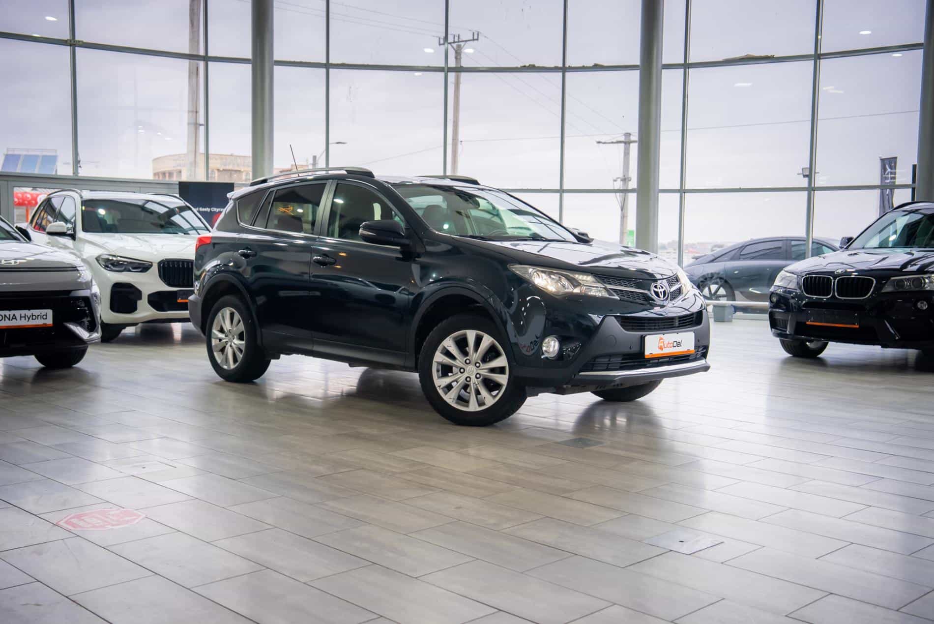 Toyota RAV4  - Imagine 26