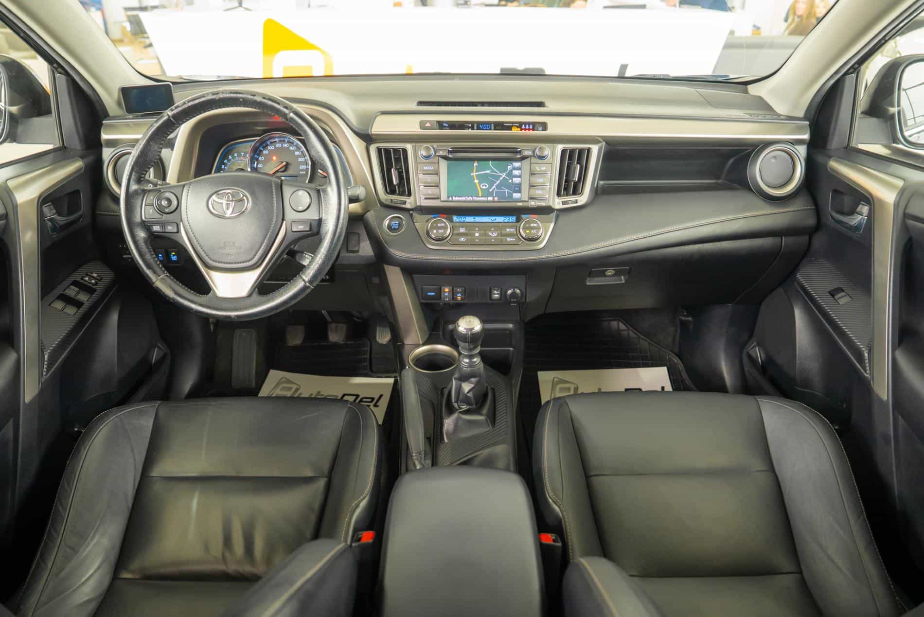 Toyota RAV4  - Imagine 19