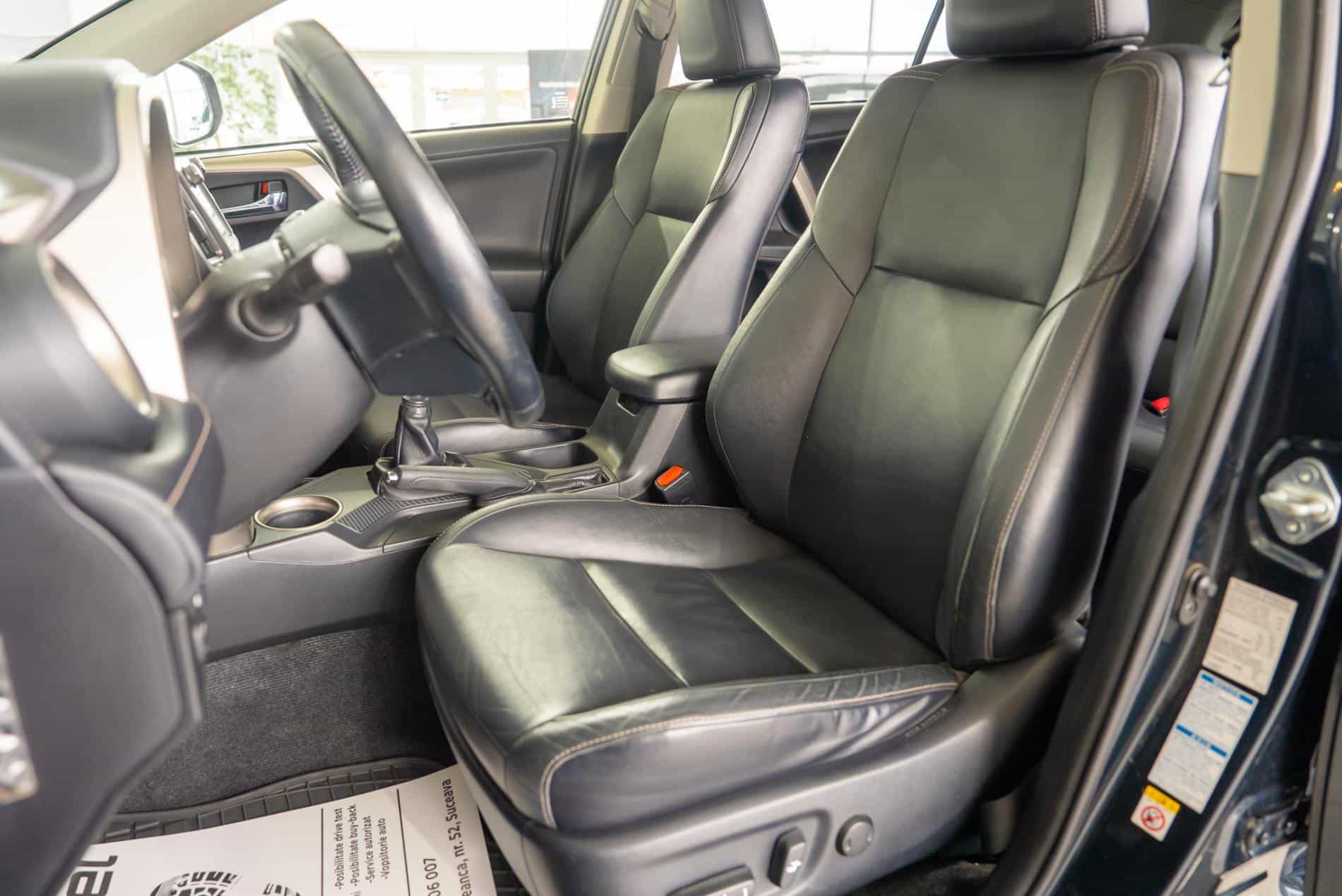 Toyota RAV4  - Imagine 22