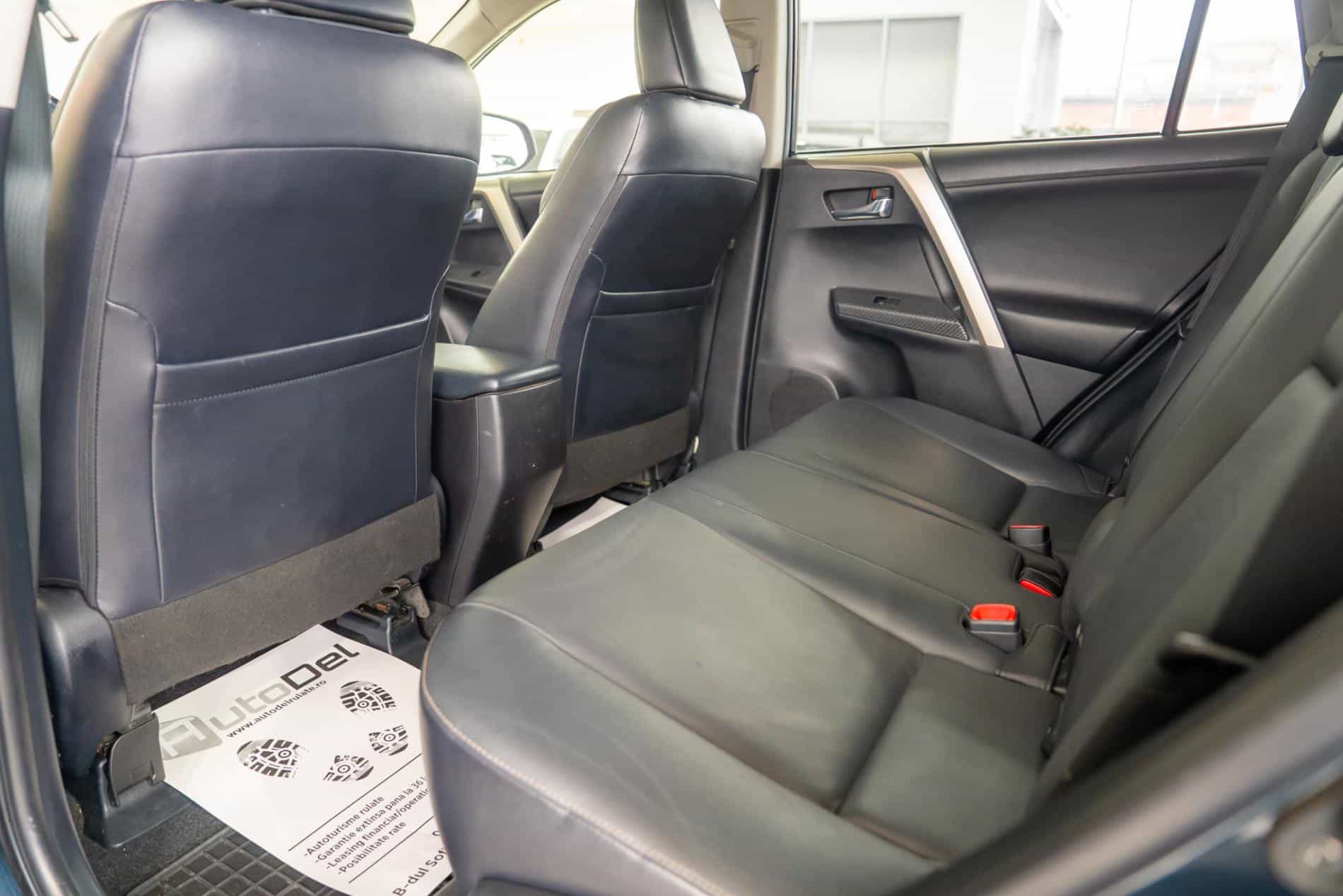 Toyota RAV4  - Imagine 23