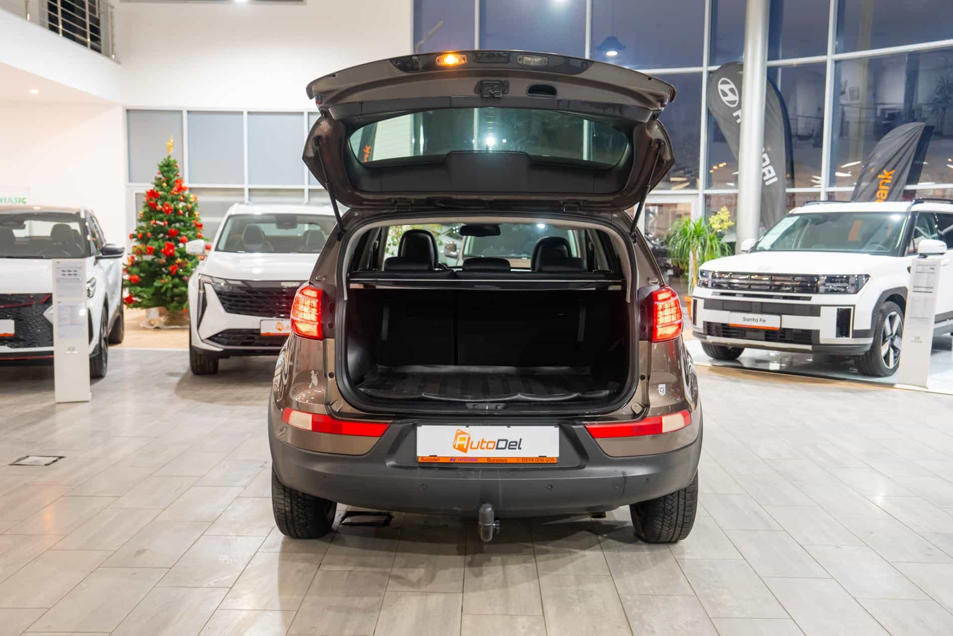 Kia Sportage 2.0CRDI 4WD Automat "Spirit" - Imagine 22