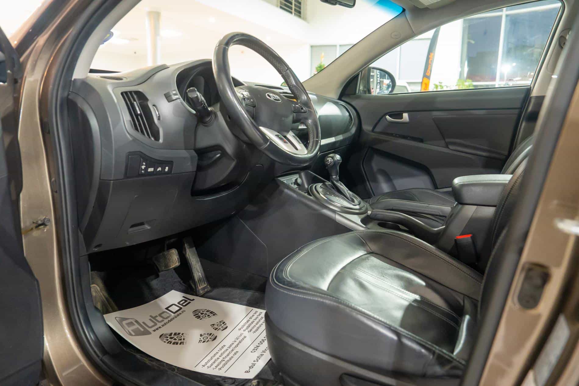 Kia Sportage 2.0CRDI 4WD Automat "Spirit" - Imagine 10